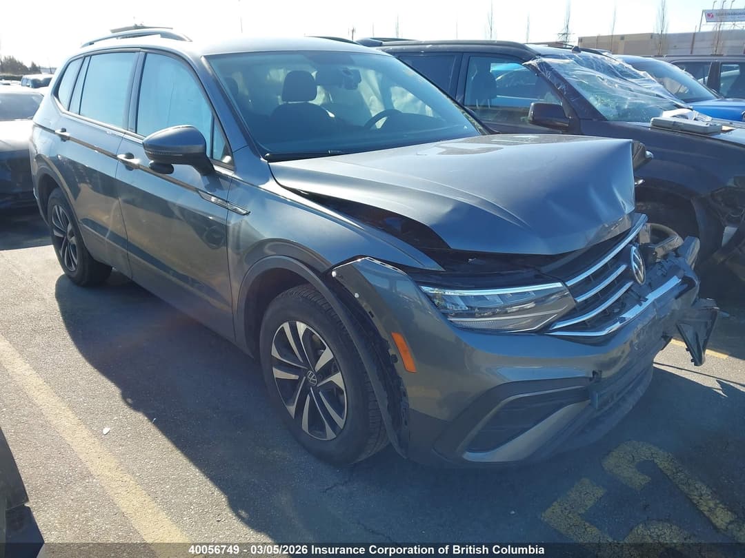 2022 VOLKSWAGEN TIGUAN S Сірий - Бензин Позашляховик - зображення 1