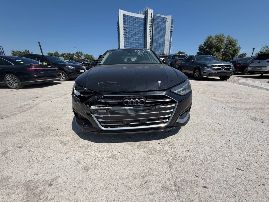 2021 AUDI A4 Premium Чорний - Бензин Седан - зображення 1